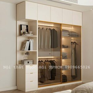 Tủ quần áo cửa lùa kính màu trà khung viền vàng – Tối giản mà đẳng cấp