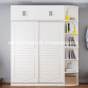 Tủ Quần Áo Cửa Lùa Màu Trắng Kết Hợp Kệ Góc Trang Trí – Thiết Kế Gọn Gàng, Thanh Lịch