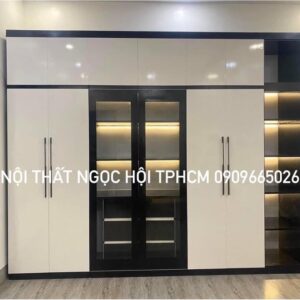 Tủ Quần Áo Màu Trắng Đen Cửa Kính Kết Hợp Kệ Trang Trí Đèn LED Sang Trọng